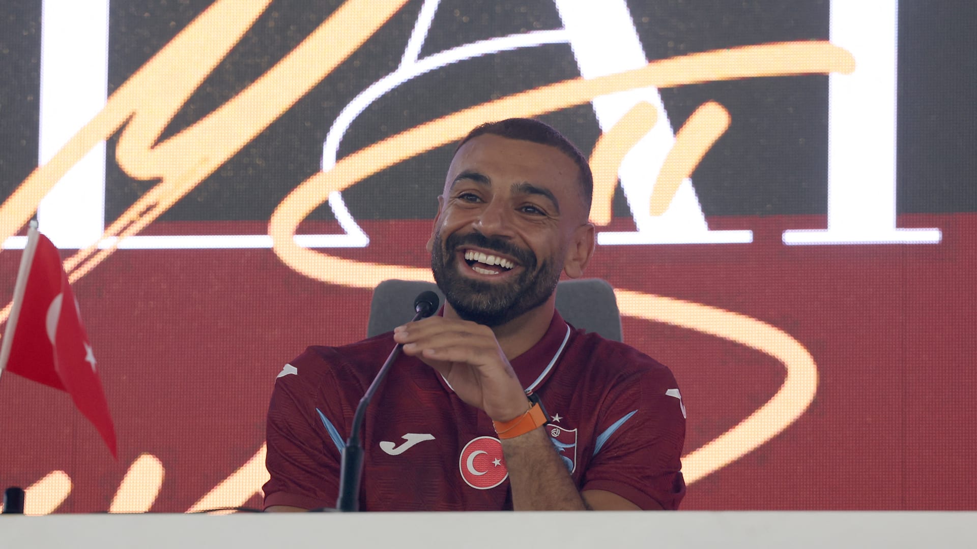 تفاصيل انتقال محمد صلاح إلى طرابزون سبور التركي في صفقة تاريخية