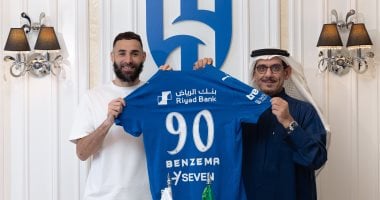 تعقيدات مالية تعرقل رحيل كريم بنزيما عن صفوف نادي الهلال السعودي