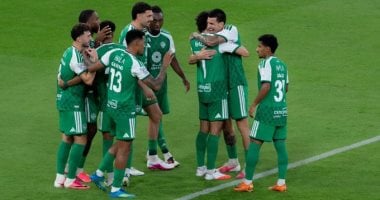 الأهلي يكتسح أبها برباعية في الدوري السعودي والتعادل السلبي يحسم مواجهة الشباب والخليج
