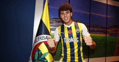 عمر فايد يترقب ظهوره الأول مع فروزينوني أمام يوفنتوس في الدوري الإيطالي
