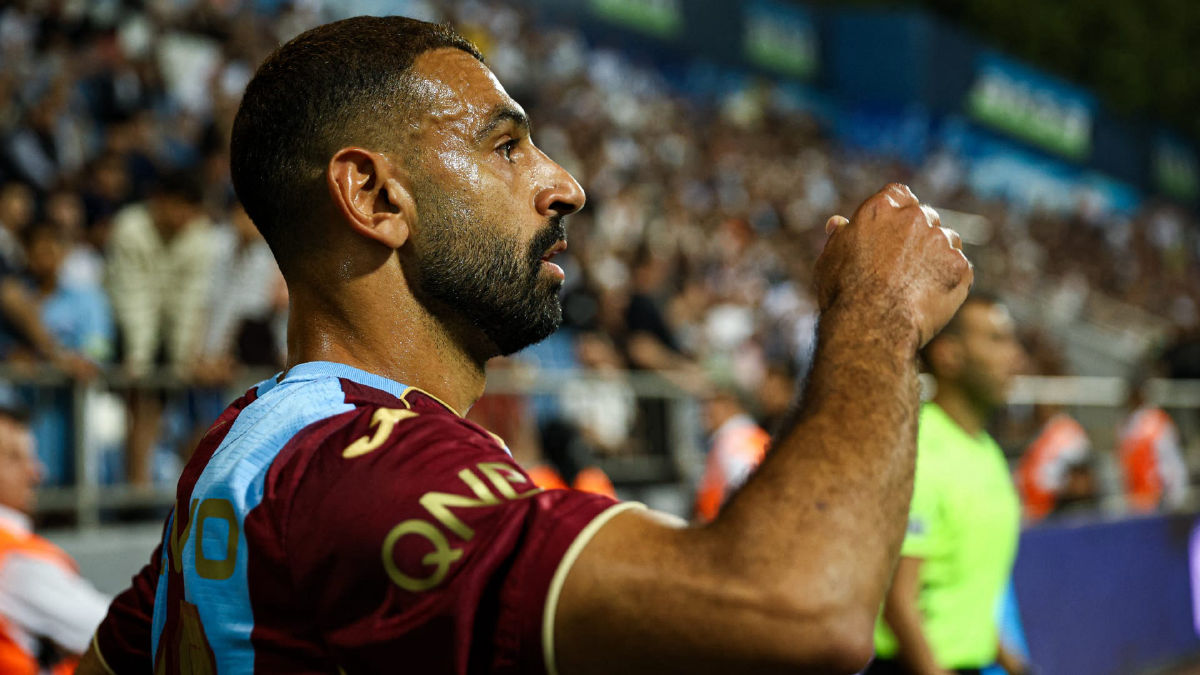 أويكو غورمان تهدي أغنية لمحمد صلاح عقب تألقه اللافت مع طرابزون سبور