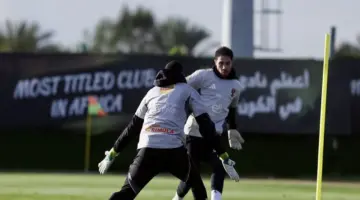 الأهلي يحسم مصير حارسيه من الرحيل في الصيف