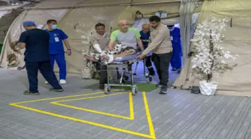 المستشفى الإماراتي العائم بالعريش يستقبل حالتين جديدتين من قطاع غزة