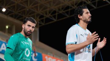 بمشاركة حجازي.. الهلال يفوز على نيوم بثنائية ويؤجل الحسم للجولة الأخيرة أجل الهلال حسم لقب الموسم الحالي من الدوري السعودي للجولة الأخيرة من المسابقة. السبت، 16 مايو 2026 – 21:44