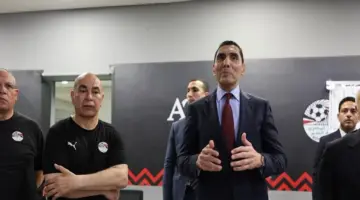 جوهر نبيل ورئيس «المتحدة للرياضة» يدعمان منتخب مصر داخل غرفة الملابس بعد الفوز على روسيا