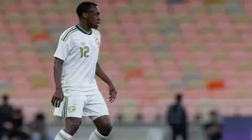 حادث سرقة يفسد أفراح سعود عبد الحميد ويمنعه من الانضمام لمنتخب السعودية في ليلة واحدة.. تحولت أفراح سعود عبد الحميد مدافع منتخب السعودية إلى أحزان بسبب حادث سرقة تعرض له. الإثنين، 25 مايو 2026 – 14:15