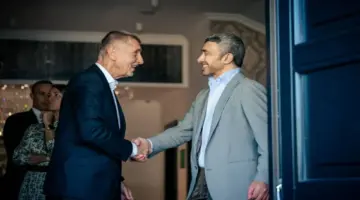 عبدالله بن زايد يبحث مع رئيس وزراء التشيك الاعتداءات الإيرانية الإرهابية