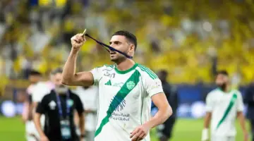 الأهلي السعودي ينفي رحيل ديميرال نفى نادي أهلي جدة الأنباء المتداولة بشأن رحيل المدافع التركي ميريح ديميرال عن صفوفه. الجمعة، 05 يونيو 2026 – 18:05