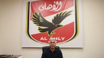 تجديد عقد نجم الفريق.. أول مهمة لوائل جمعة في الأهلي