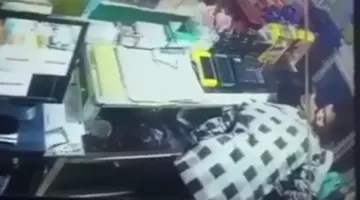 تداول مقطع فيديو لـ صاحب سوبر ماركت يتحرش بالأطفال الصغار مقابل كيس شيبسي