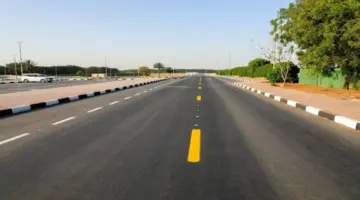 تنفيذ طرق بطول 7.4 كيلومتر في نادي الشارقة للفروسية