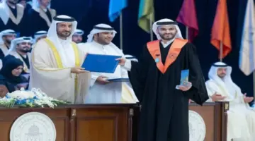 سلطان بن أحمد يشهد حفل تخريج الدفعة الثانية من طلبة جامعة خورفكان