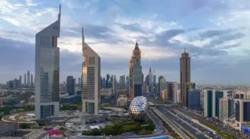 طقس الإمارات غداً.. صحو بوجه عام