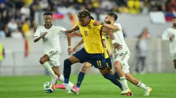 قائمة السعودية – استبعاد هوساوي وأبو الشامات من الاختيارات النهائية                                كشف منتخب السعودية عن قائمته النهائية استعدادا لخوض منافسات كأس العالم 2026.                الإثنين، 01 يونيو 2026 – 10:52