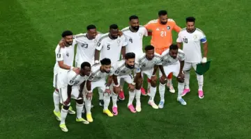كأس العالم – طائرة منتخب السعودية تعود بـ8 لاعبين فقط من أصل 29                                غادرت بعثة المنتخب السعودي الأراضي الأمريكية فجر الثلاثاء متجهة إلى الرياض، وعلى متن الطائرة نحو 8 لاعبين فقط، حسب جريدة الرياضية السعودية.                الثلاثاء، 30 يونيو 2026 – 11:34