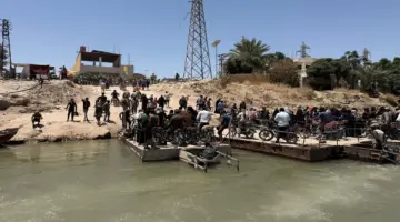 لا جسور في دير الزور.. العبّارات النهرية ترهق السكان بين ضفتي الفرات | أخبار