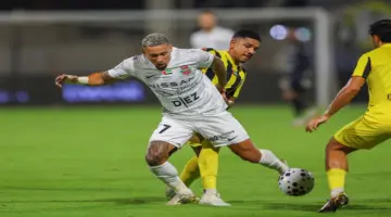 لارتباطه الآسيوي.. تأجيل مباراة شباب الأهلي وخورفكان في الدوري الإماراتي