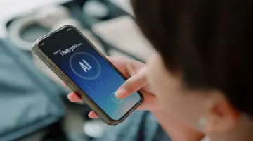 أفضل 5 تطبيقات ذكية لتحويل رحلاتك القادمة إلى تجربة سفر استثنائية ومريحة