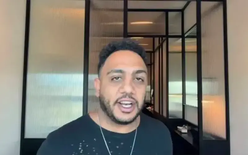 أوس أوس يوضح حقيقة أزمته مع أحمد العوضي بسبب تصريحاته حول النسيان