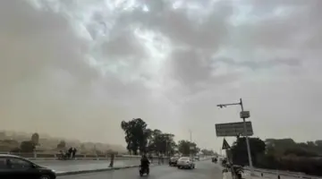 الأرصاد تحذر من شبورة كثيفة ورياح مثيرة للرمال واضطراب بالملاحة الجمعة