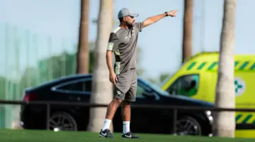 الفتح يسند المهمة الفنية للفريق الأول للمدرب الوطني خالد العطوي