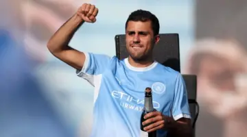 ريال مدريد يحسم موقفه من التعاقد مع النجم الإسباني رودري في الميركاتو