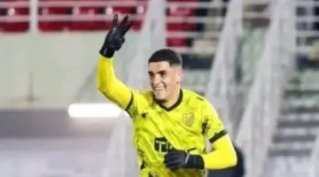 زوجة سفيان بنجديدة تفرض فيتو مفاجئاً على انتقال اللاعب إلى النادي الأهلي
