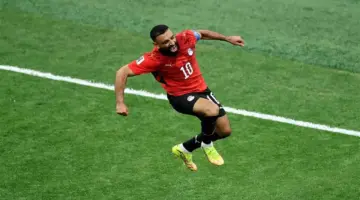 سكاي: أهلي جدة يرغب في ضم صلاح خلفا لمحرز يرغب نادي أهلي جدة السعودي في التعاقد مع النجم الدولي المصري محمد صلاح بداية من الموسم المقبل. الأربعاء، 01 يوليه 2026 – 17:32