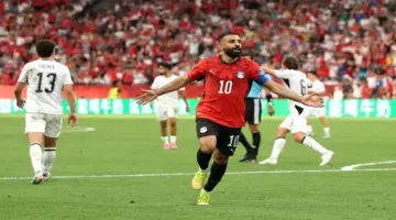مستقبل محمد صلاح يثير الجدل وسط نفي بشكتاش التعاقد مع النجم المصري