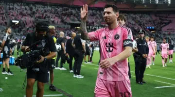 مواجهات نارية في ملاعب كرة القدم اليوم والقنوات الناقلة لكل مباراة